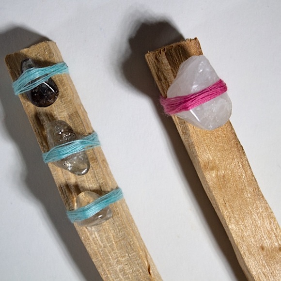 Witchy: NEW Palo Santo & Quartz Crystals with Abalone Shell, 3 PC. Set - NWT - Picture 7 of 11